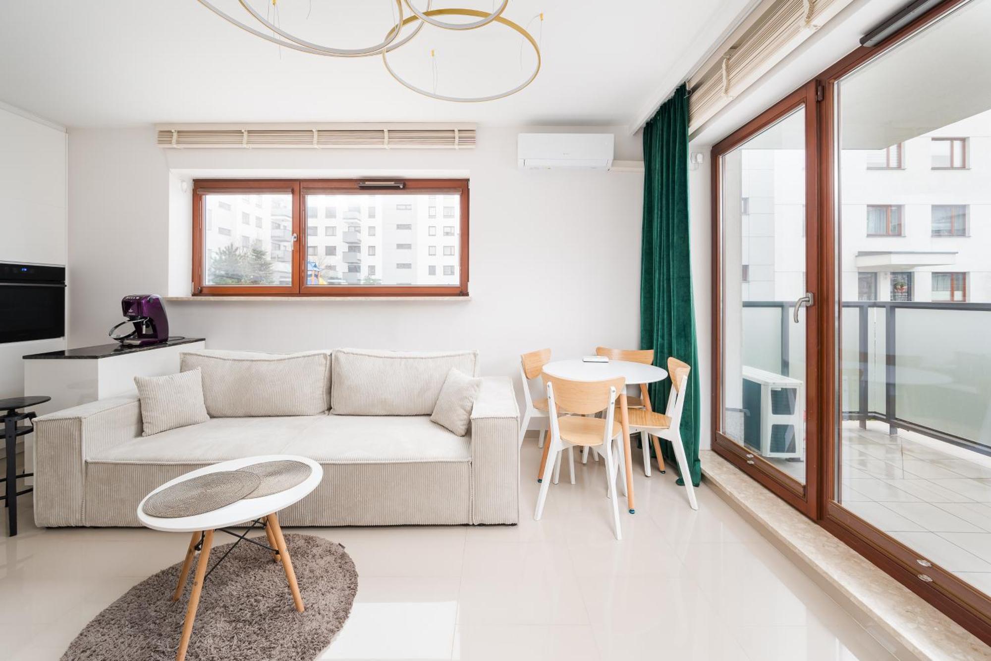 Apartament Sakura Deluxe Aparment