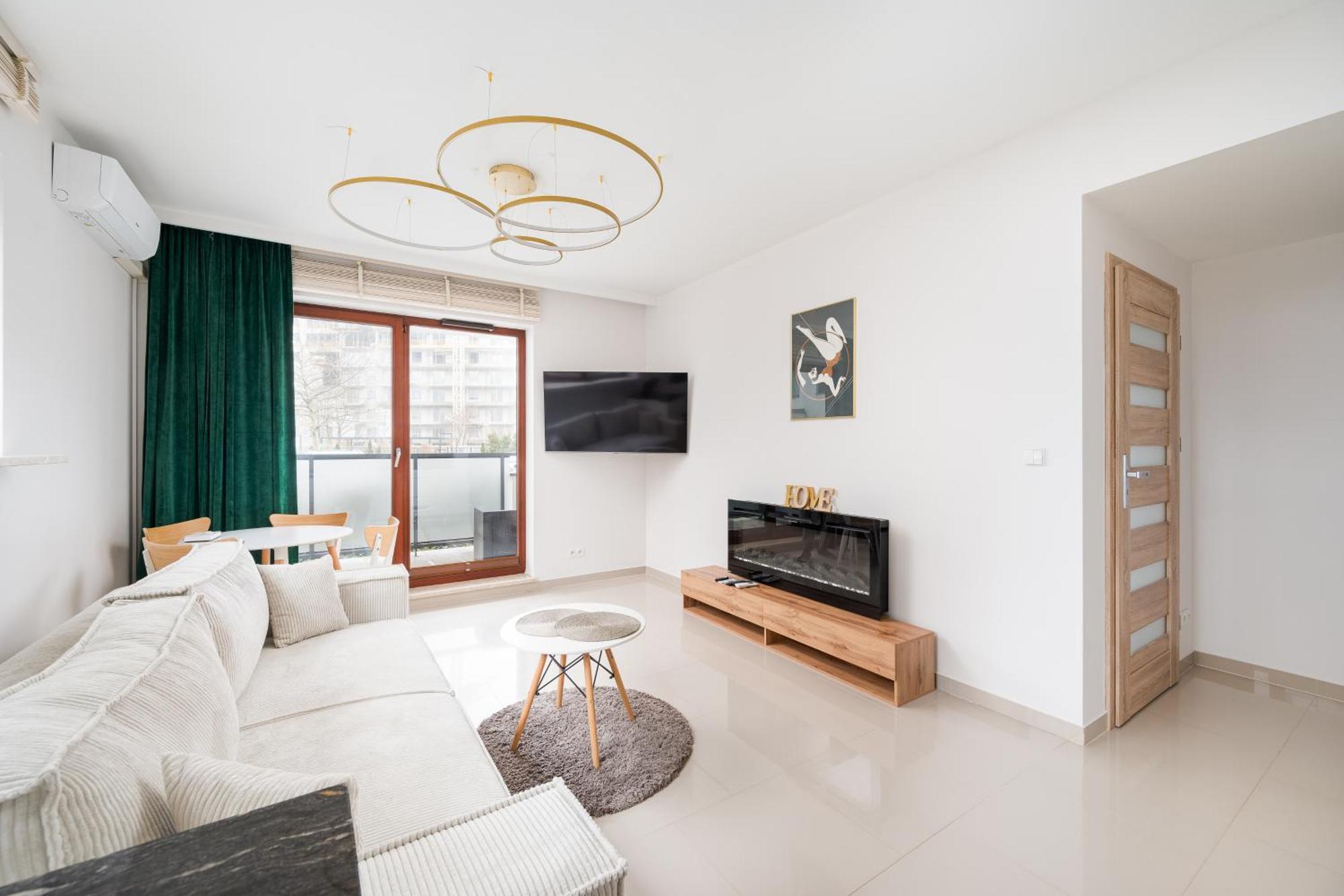 Apartament Sakura Deluxe Aparment